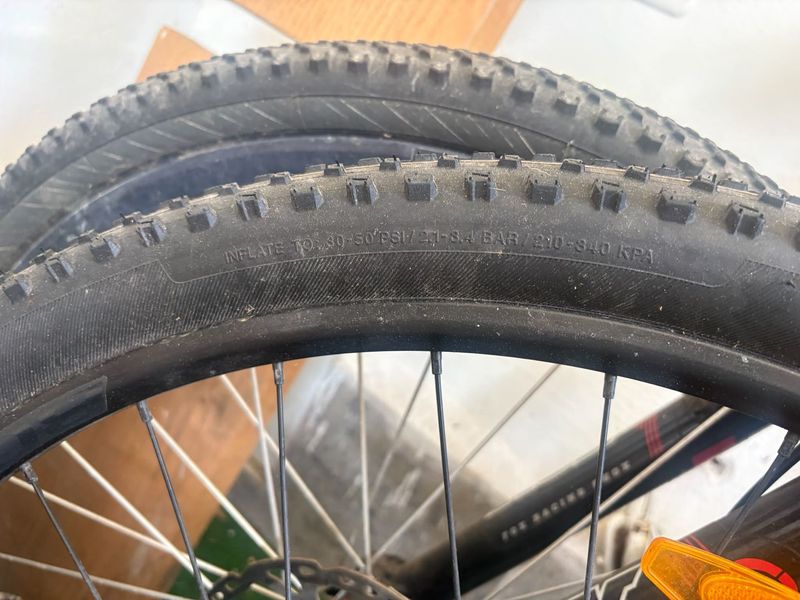 Used Trek Marlin 6 2021 2021 Mountainbike, Red, 29 — image 11 of 11