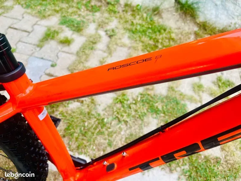 Używany Trek Roscoe 8 2015 Mountainbike — zdjęcie 3 z 5