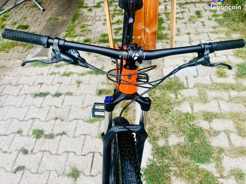 Używany Trek Roscoe 8 2015 Mountainbike — zdjęcie 5 z 5