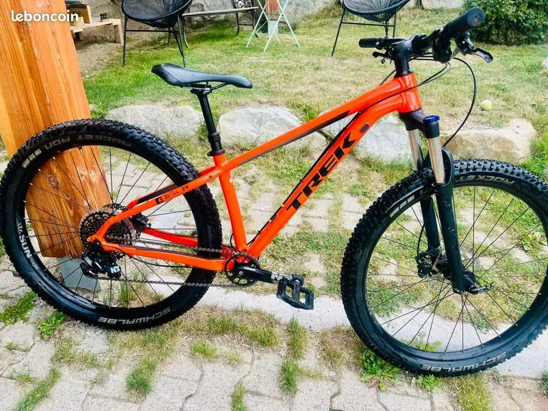 Używany Trek Roscoe 8 2015 Mountainbike — zdjęcie 2 z 5