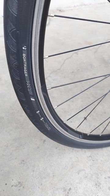 Used Specialized Vita 2016 2016 Urban, Purple — image 6 of 8