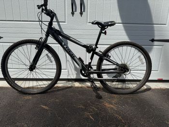 Used Trek Custom Other Shimano - Mountainbike 2010 Mountainbike, Black — image 2 of 3