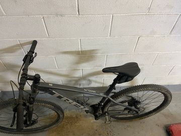 Tweedehands Trek Marlin Shimano GRX 2023 Mountainbike — afbeelding 2 van 5