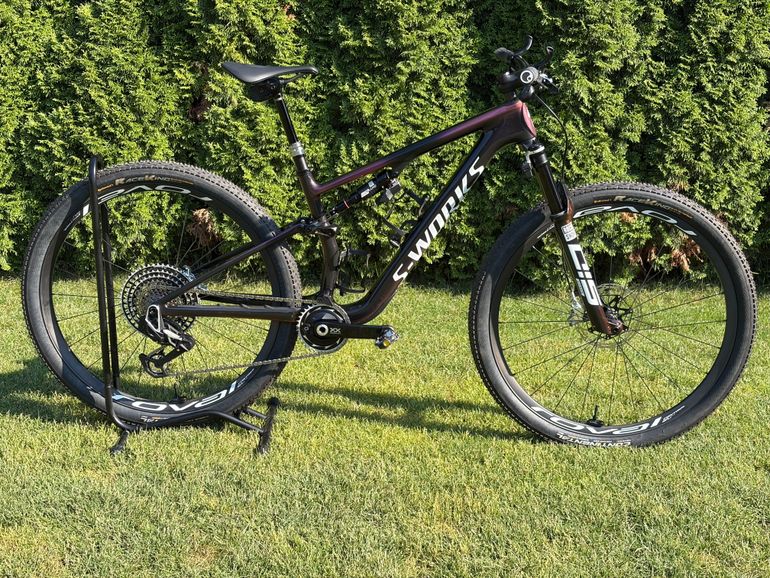 Used Specialized S-Works Epic 8 - SRAM XX SL AXS, RockShox Ultimate Flight Attendant 2024 2024 Mountainbike, Red, 29 — image 1 of 8