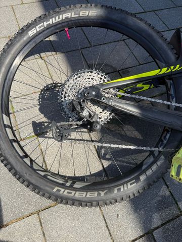 Gebrauchtes Specialized Enduro EVO 650b 2015 2015 Mountainbike, Schwarz, 27.5 — Bild 6 von 9