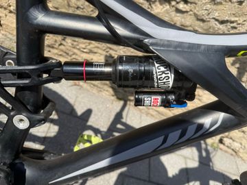 Gebrauchtes Specialized Enduro EVO 650b 2015 2015 Mountainbike, Schwarz, 27.5 — Bild 8 von 9