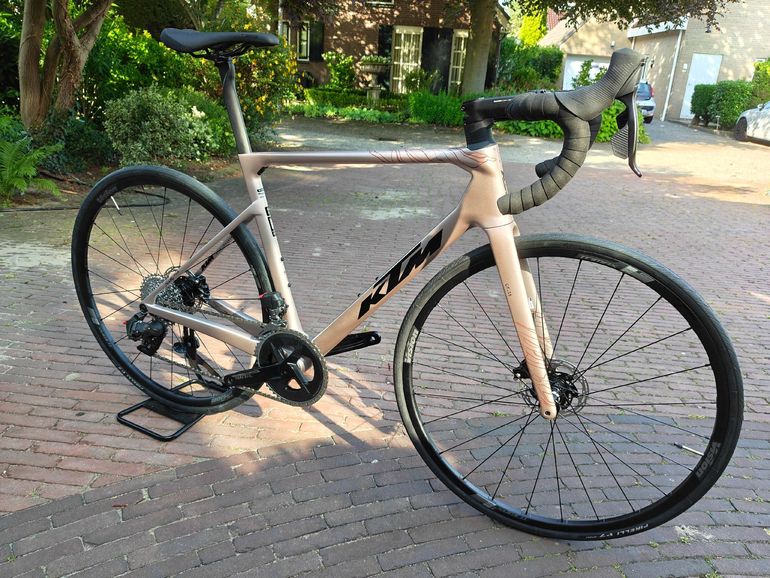 Used KTM Revelator Alto Custom SRAM Rival eTap AXS 2025 Road & Gravel, Light Gray — image 4 of 15