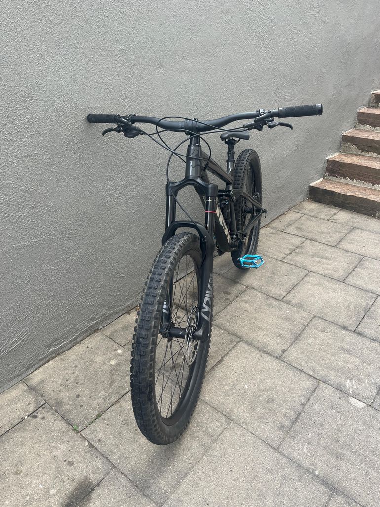 Trek Remedy 8 XT 2021 2021 Mountainbike d'occasion — image 2 sur 8