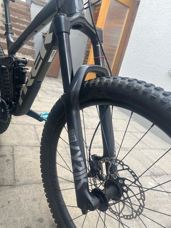 Trek Remedy 8 XT 2021 2021 Mountainbike d'occasion — image 4 sur 8