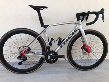 Używany Trek Madone SL 7 Gen 8 2025 2025 Road & Gravel