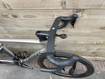 Specialized S-Works Tarmac SL8 - Shimano Dura-Ace Di2 2024 2024 Road & Gravel de segunda mano, Blanco — imagen 4 de 4
