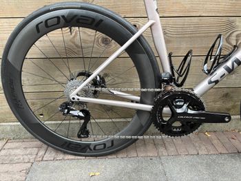 Specialized S-Works Tarmac SL8 - Shimano Dura-Ace Di2 2024 2024 Road & Gravel de segunda mano, Blanco — imagen 2 de 4