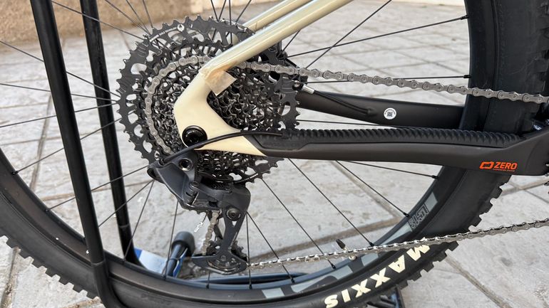 Tweedehands Mondraker FOXY CARBON RR 2023 2023 Mountainbike — afbeelding 8 van 43