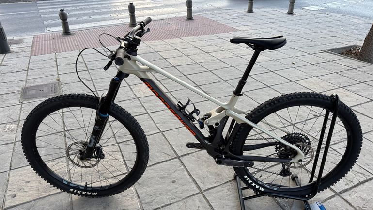 Tweedehands Mondraker FOXY CARBON RR 2023 2023 Mountainbike — afbeelding 27 van 43