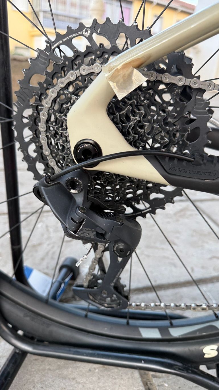 Tweedehands Mondraker FOXY CARBON RR 2023 2023 Mountainbike — afbeelding 9 van 43