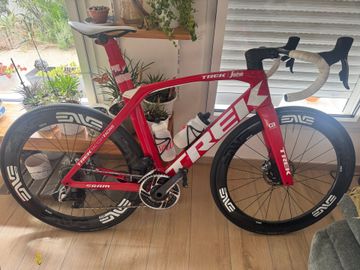 Trek Madone SRAM Red eTap AXS 2020 Road & Gravel usato