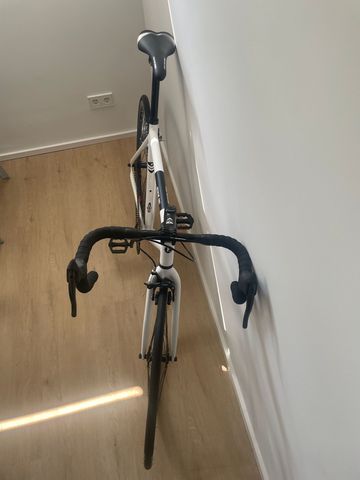 FIXIE Inc. Floater Single Speed / Fixed Gear 2018 Road & Gravel d'occasion — image 2 sur 10