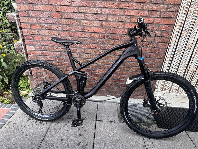 Gebrauchtes Canyon Spectral 125 AL 6 2022 2022 Mountainbike, Schwarz, 29 — Bild 1 von 9