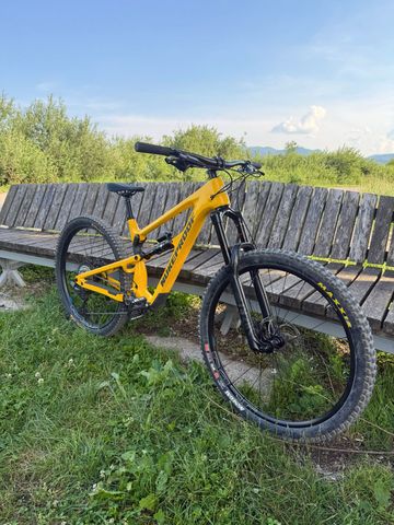 Used Nukeproof Mega Other Shimano 2023 Mountainbike, Orange — image 5 of 5