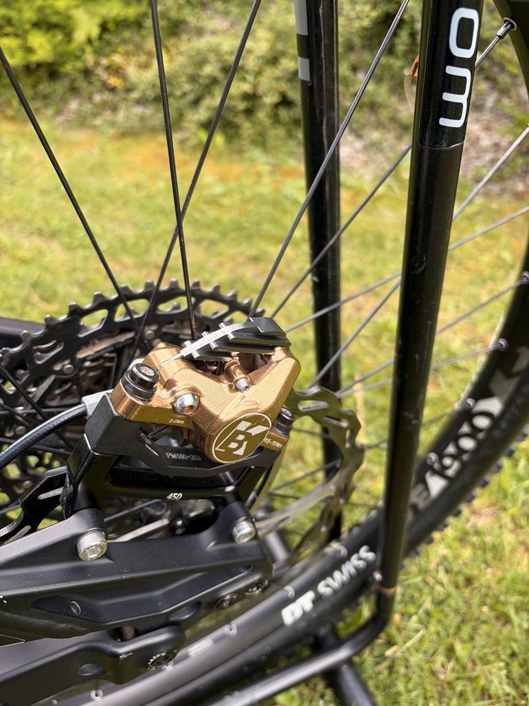 Used Nox Helium 7.1 Custom Dreambuilt Light EMTB 2023 Mountainbike, Black — image 9 of 12