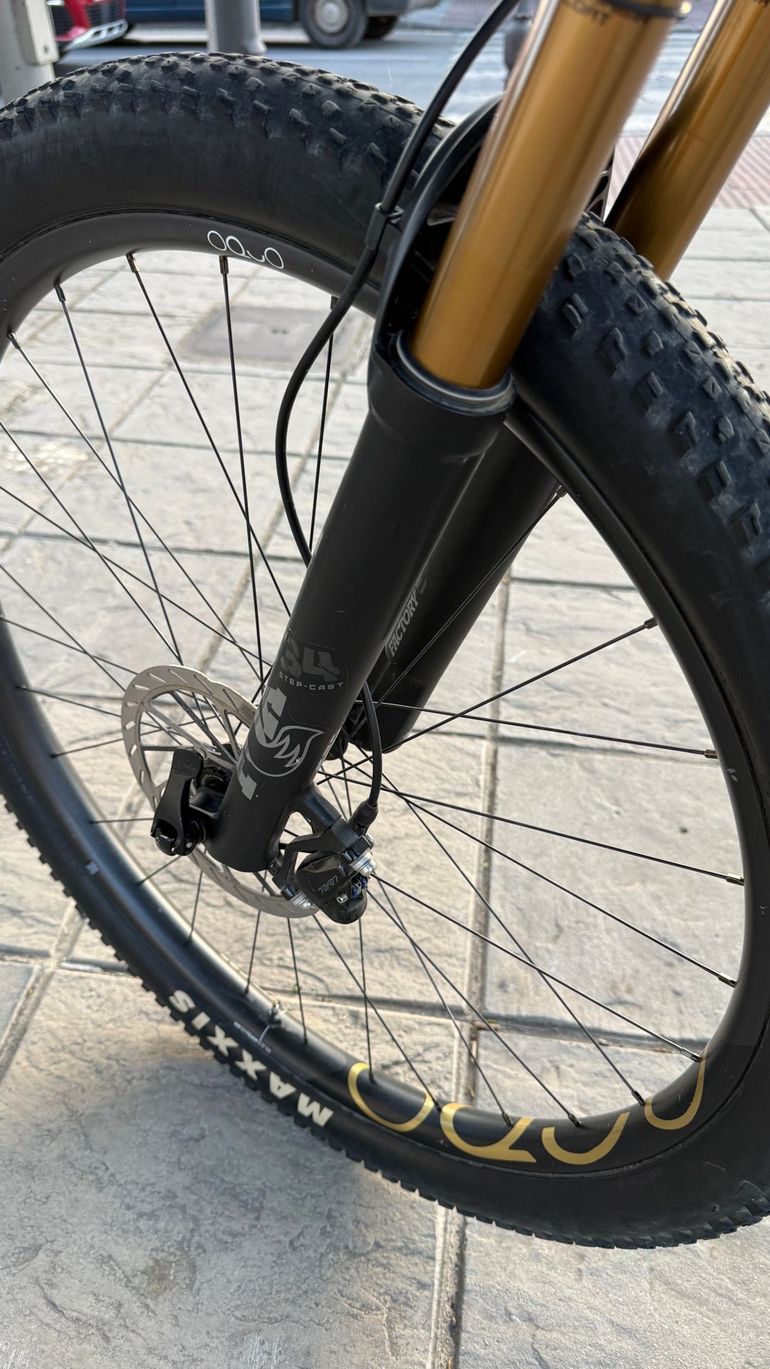 Orbea OIZ M-TEAM AXS 2025 2025 Mountainbike de segunda mano, Azul — imagen 28 de 29