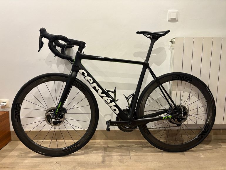 Tweedehands Cervélo R5 Dura Ace Di2 Disc 2019 2019 Road & Gravel — afbeelding 2 van 10