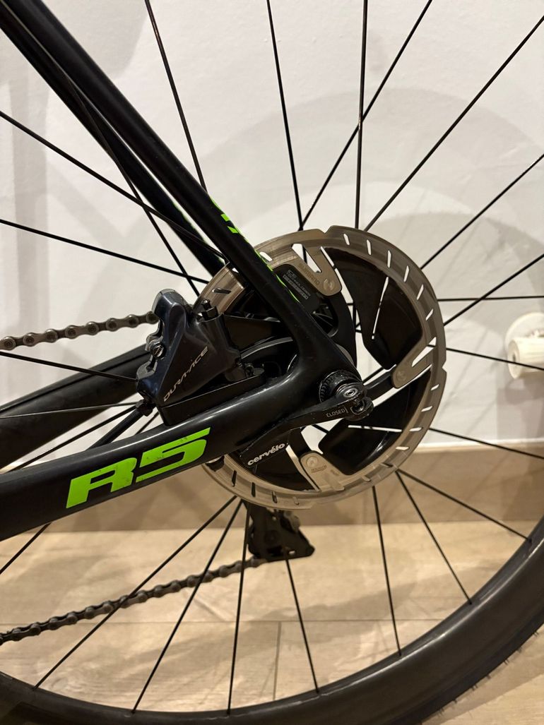 Tweedehands Cervélo R5 Dura Ace Di2 Disc 2019 2019 Road & Gravel — afbeelding 6 van 10