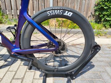 Canyon Aeroad CFR Disc Di2 2022 2022 Road & Gravel usato, Viola — immagine 16 di 17