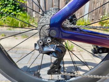 Tweedehands Canyon Aeroad CFR Disc Di2 2022 2022 Road & Gravel — afbeelding 7 van 17