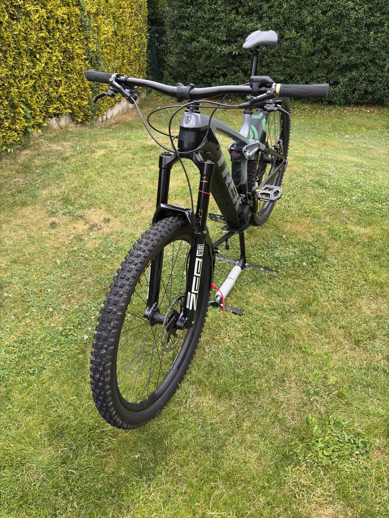 Used Trek Rail 9.7 2020 2020 Mountainbike, Light Gray — image 1 of 16