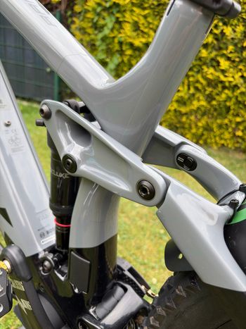 Used Trek Rail 9.7 2020 2020 Mountainbike, Light Gray — image 13 of 16