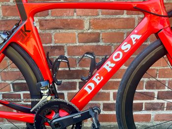 De Rosa SK Pininfarina SRAM Red eTap 2018 Road & Gravel de segunda mano, Rojo — imagen 4 de 12