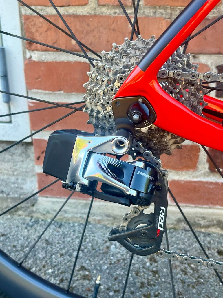 De Rosa SK Pininfarina SRAM Red eTap 2018 Road & Gravel de segunda mano, Rojo — imagen 3 de 12