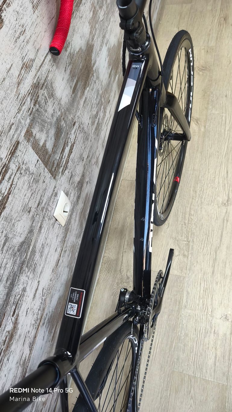 Used Ridley Fenix SLA Disc - Shimano 105 2x11sp 2023 2023 Road & Gravel, Black — image 10 of 34