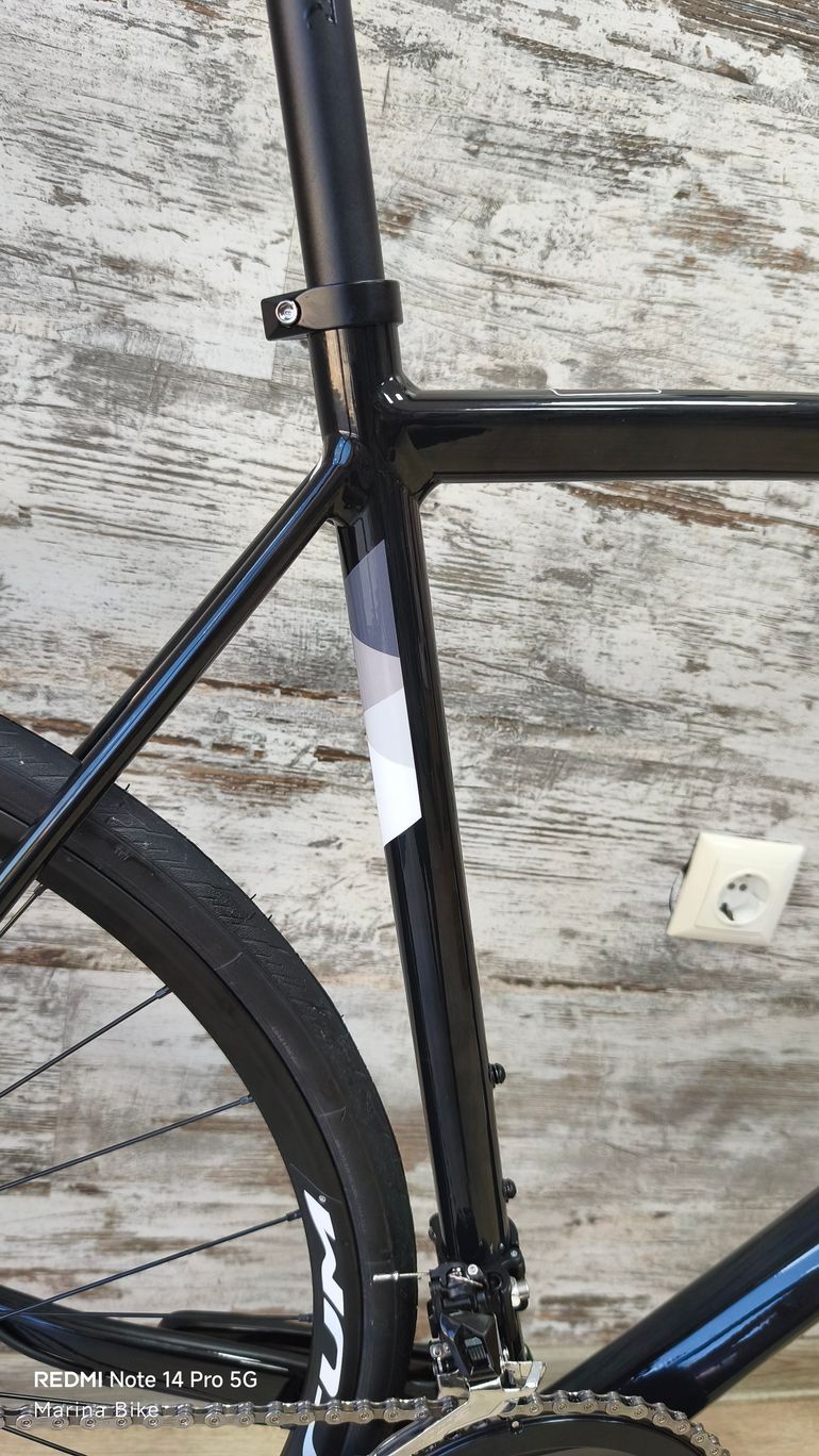Used Ridley Fenix SLA Disc - Shimano 105 2x11sp 2023 2023 Road & Gravel, Black — image 7 of 34