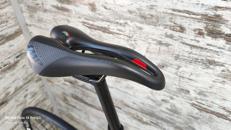 Used Ridley Fenix SLA Disc - Shimano 105 2x11sp 2023 2023 Road & Gravel, Black — image 9 of 34
