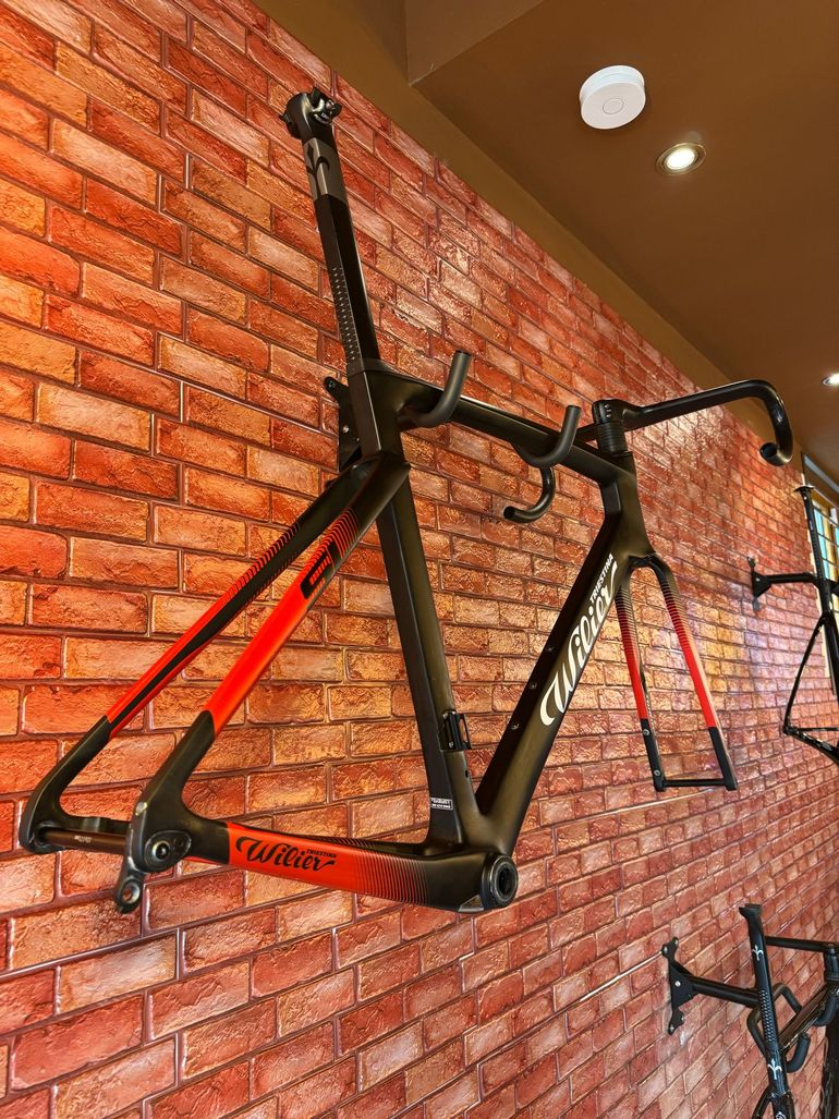 Gebrauchtes Wilier CENTO10 SL SHIMANO ULTEGRA 8170 DI2 12S 2023 Frameset 2023 Road & Gravel, Schwarz — Bild 2 von 3