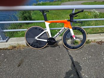 Brugt Velobuild Custom Shimano Dura Ace Di2 2026 Road & Gravel