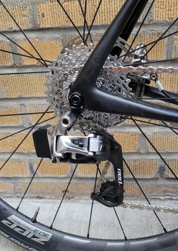 Used Cannondale Synapse Hi-MOD Disc RED eTap 2018 2018 Road & Gravel, Black — image 3 of 22