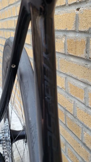 Used Cannondale Synapse Hi-MOD Disc RED eTap 2018 2018 Road & Gravel, Black — image 7 of 22