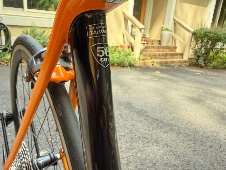 Used Specialized Venge Expert 2016 2016 Road & Gravel, Orange — image 8 of 14