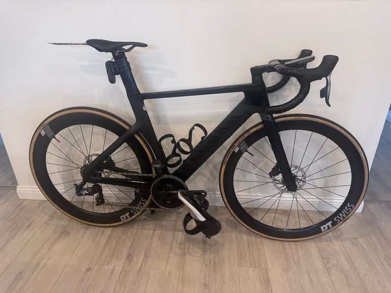 Used Canyon Aeroad CF SLX 8 Disc eTap 2023 2023 Road & Gravel, Black — image 1 of 3