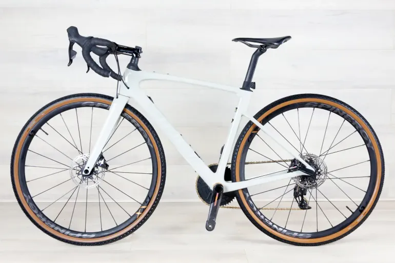 Used Specialized Roubaix SL8 Pro 2024 Road & Gravel, White — image 2 of 17