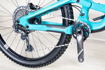 Used YT Capra Core 4 2022 Mountainbike, Blue — image 7 of 17