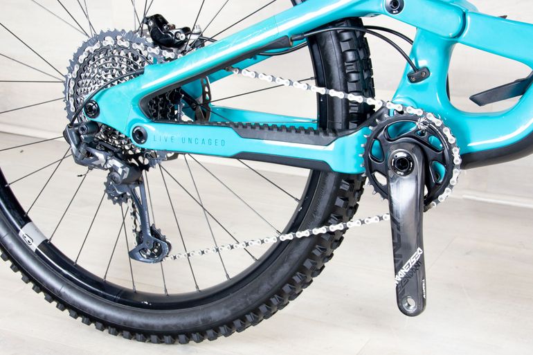 Used YT Capra Core 4 2022 Mountainbike, Blue — image 7 of 17