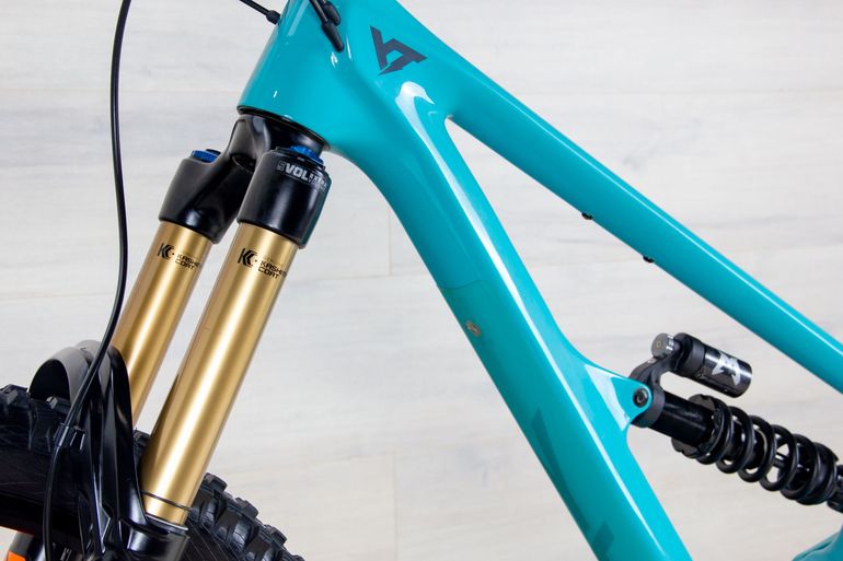 Used YT Capra Core 4 2022 Mountainbike, Blue — image 17 of 17