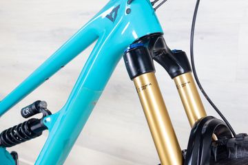 Used YT Capra Core 4 2022 Mountainbike, Blue — image 11 of 17