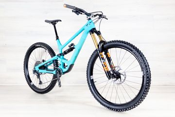 Used YT Capra Core 4 2022 Mountainbike, Blue — image 5 of 17