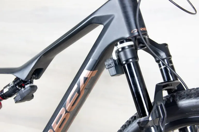 Used Orbea OIZ M-TEAM 2026 Mountainbike, Light Gray — image 10 of 17