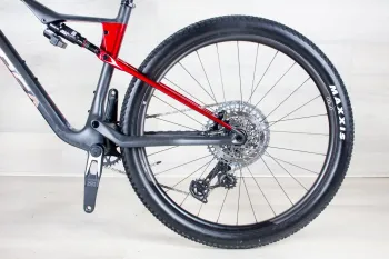 Used Orbea OIZ M-TEAM 2026 Mountainbike, Light Gray — image 12 of 17